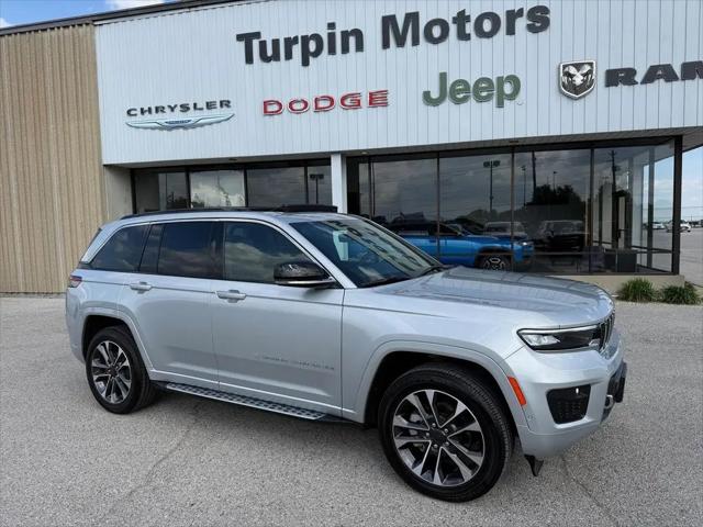 2025 Jeep Grand Cherokee Overland 4x4 for sale in Geneseo, IL