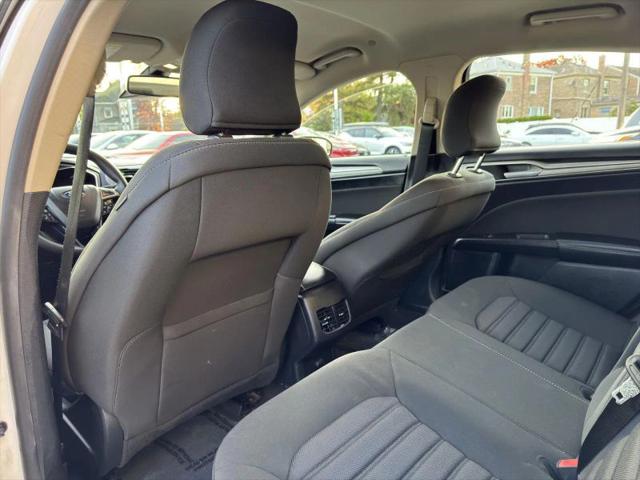 2019 Ford Fusion Hybrid SE