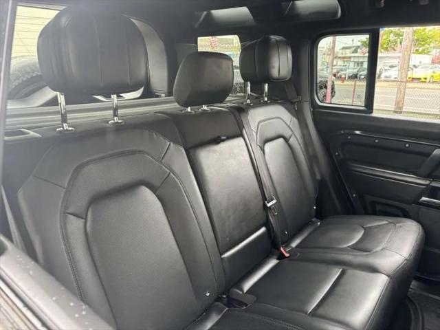 2025 Land Rover Defender 110 P525 V8