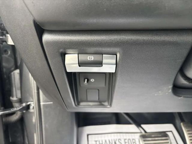2025 Land Rover Defender 110 P525 V8