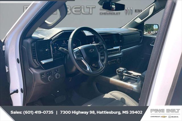 2023 Chevrolet Silverado 1500 4WD Crew Cab Short Bed RST