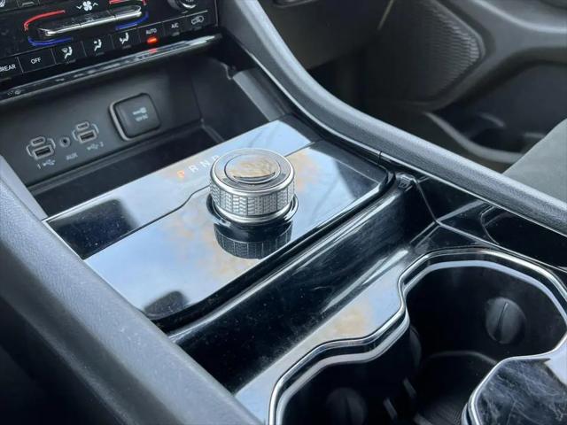 2023 Jeep Grand Cherokee L Altitude 4x4