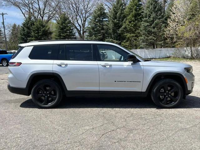 2023 Jeep Grand Cherokee L Altitude 4x4