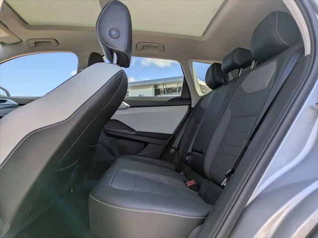 2026 Volkswagen Taos SE
