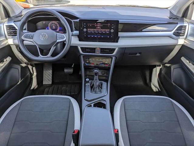 2026 Volkswagen Taos SE