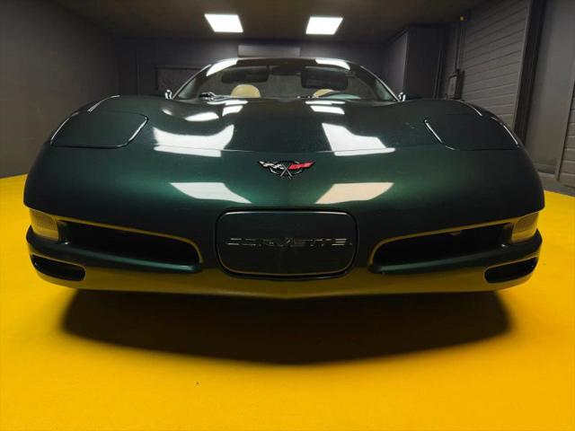 2000 Chevrolet Corvette Base