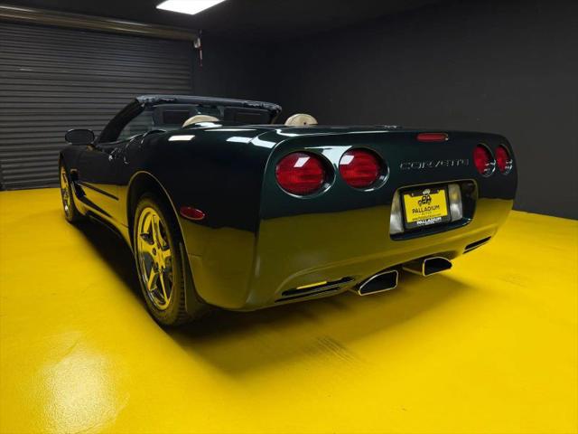 2000 Chevrolet Corvette Base