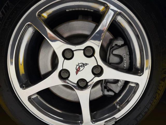 2000 Chevrolet Corvette Base