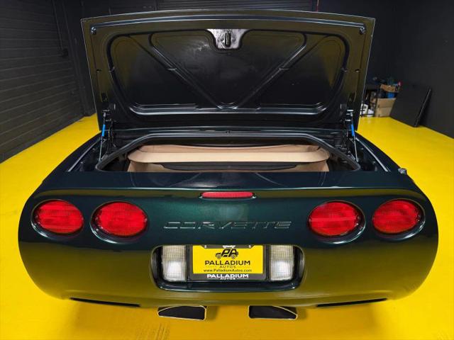 2000 Chevrolet Corvette Base