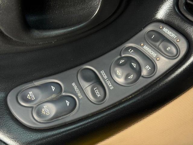 2000 Chevrolet Corvette Base