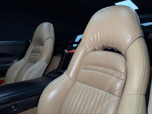 2000 Chevrolet Corvette Base