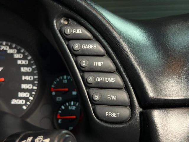 2000 Chevrolet Corvette Base