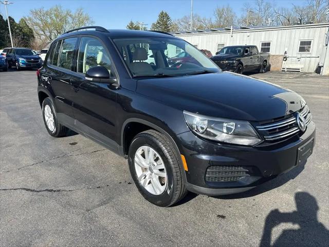 2017 Volkswagen Tiguan 2.0T S for sale in Cedarville, IL