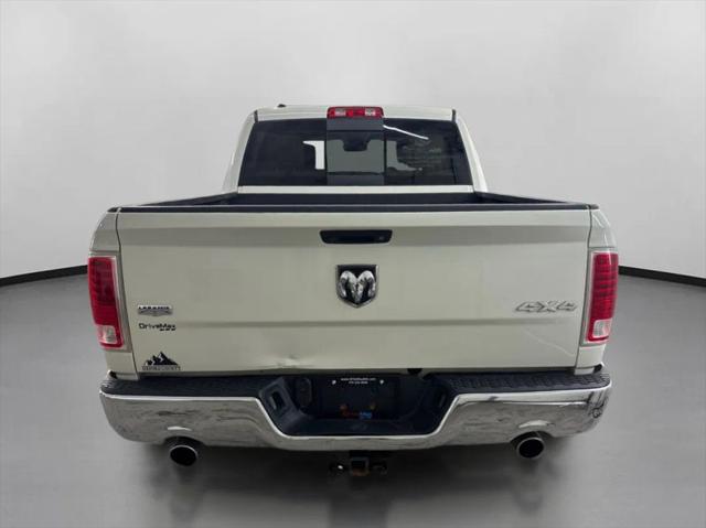 2017 Ram 1500 Laramie Crew Cab 4x4 5'7" Box