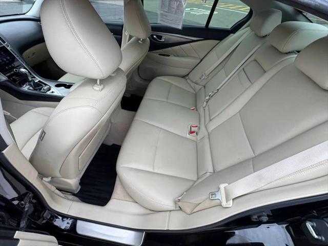 2017 INFINITI Q50 2.0t Premium