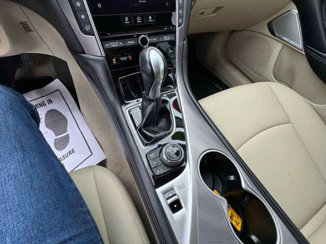 2017 INFINITI Q50 2.0t Premium