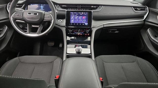 2024 Jeep Grand Cherokee Laredo X 4x2