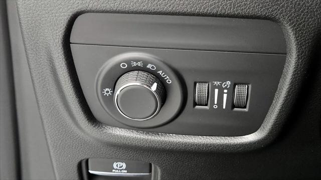 2024 Jeep Grand Cherokee Laredo X 4x2