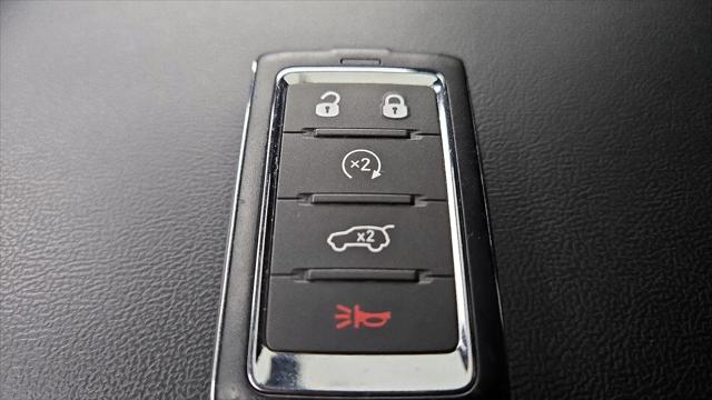 2024 Jeep Grand Cherokee Laredo X 4x2