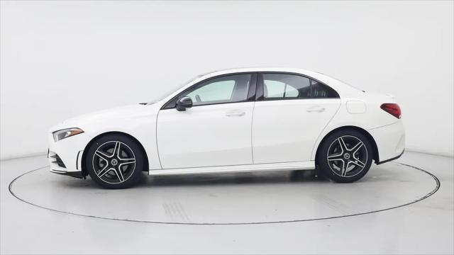 2022 Mercedes-Benz A 220 A 220