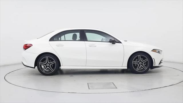 2022 Mercedes-Benz A 220 A 220
