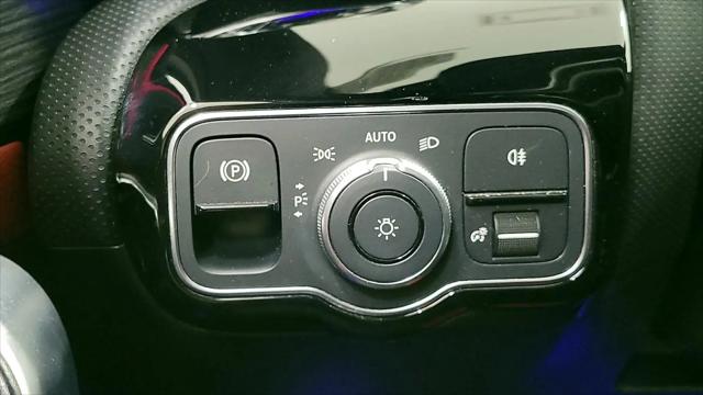 2022 Mercedes-Benz A 220 A 220
