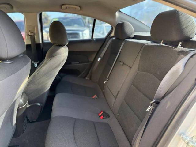 2016 Chevrolet Cruze Limited 1LT Manual