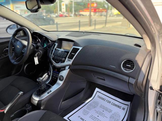 2016 Chevrolet Cruze Limited 1LT Manual