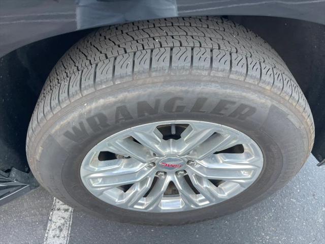 2021 GMC Yukon XL 2WD SLT