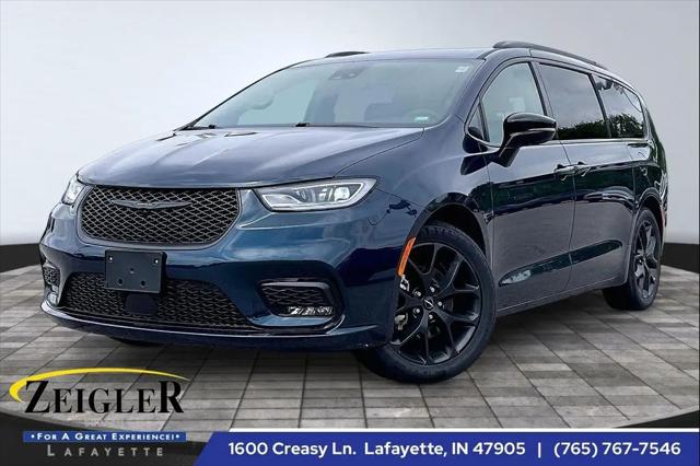 2025 Chrysler Pacifica Limited for sale in Lafayette, IN