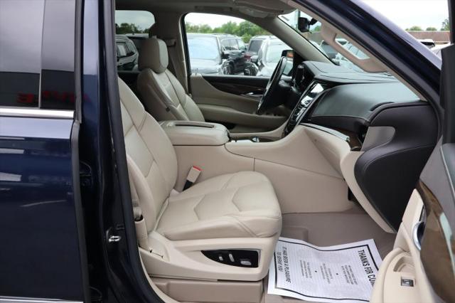 2020 Cadillac Escalade 4WD Luxury