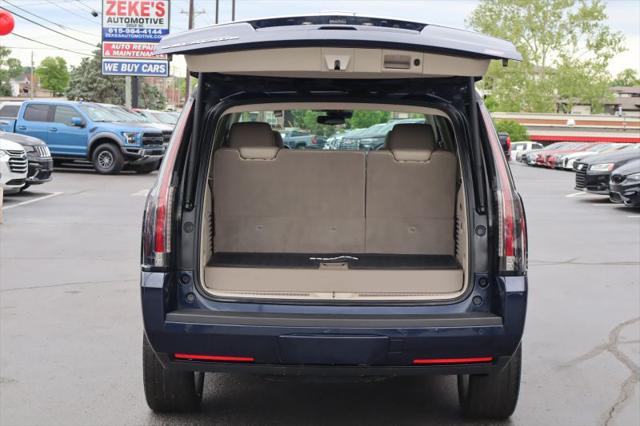 2020 Cadillac Escalade 4WD Luxury