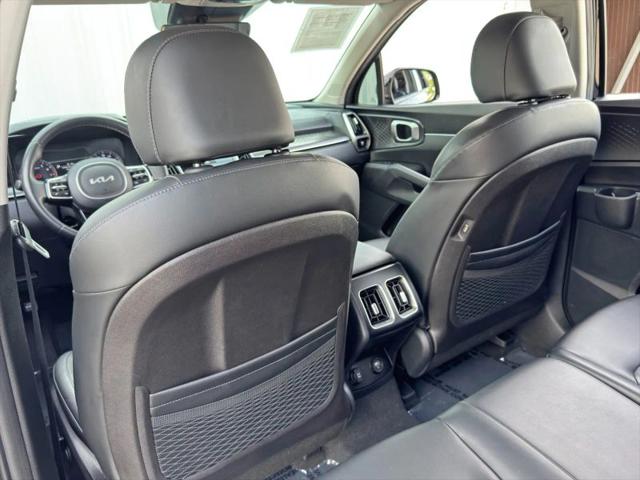 2022 Kia Sorento S