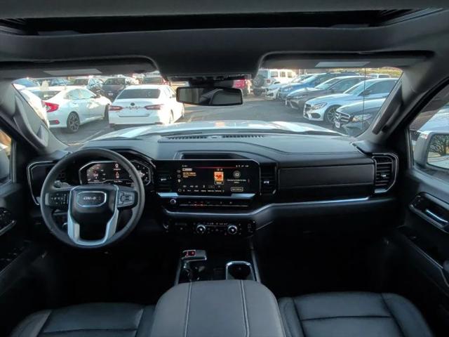 2024 GMC Sierra 1500 4WD Crew Cab Short Box SLT