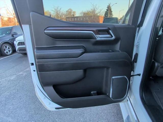 2024 GMC Sierra 1500 4WD Crew Cab Short Box SLT