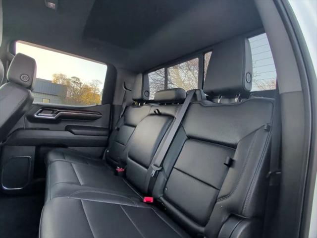 2024 GMC Sierra 1500 4WD Crew Cab Short Box SLT
