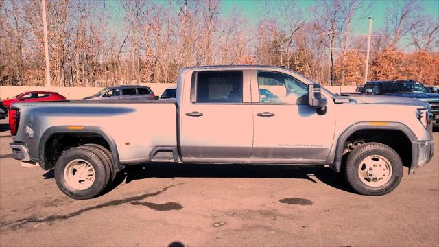 2025 GMC Sierra 3500HD 4WD Crew Cab Long Bed Pro