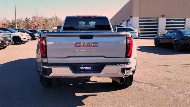 2025 GMC Sierra 3500HD 4WD Crew Cab Long Bed Pro