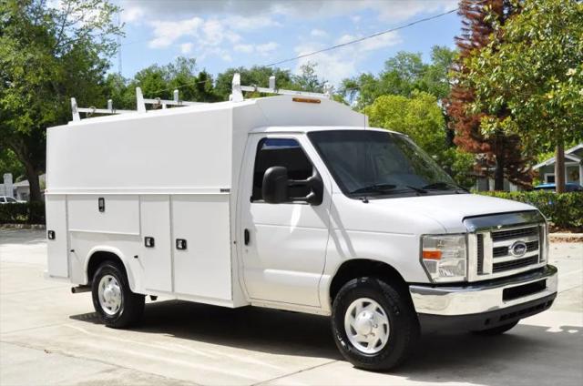 2017 Ford E-350 Cutaway Base