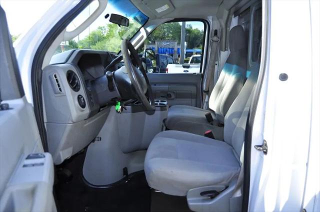 2017 Ford E-350 Cutaway Base