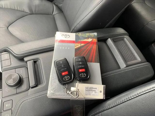2024 Toyota Grand Highlander Platinum