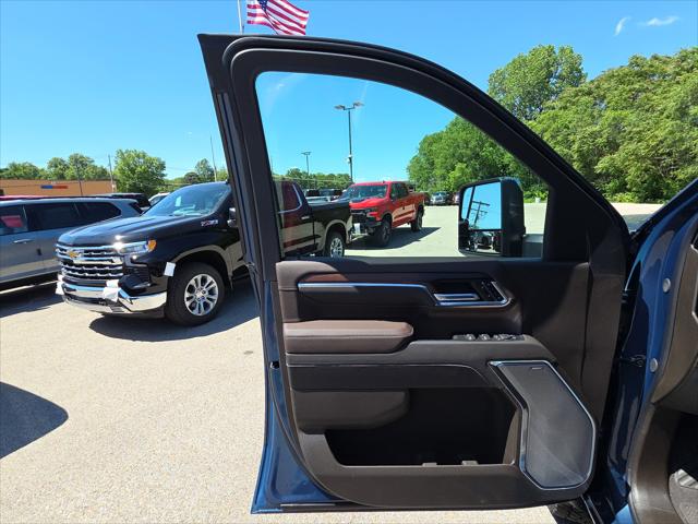 2026 GMC Sierra 2500HD Crew Cab, Standard Bed, Denali, 4WD