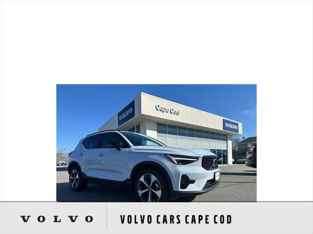2026 Volvo XC40 Plus, B5 AWD Gas (mild hybrid), Dark for sale in Hyannis, MA