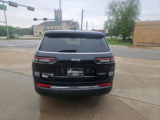 2022 Jeep Grand Cherokee L Laredo 4x4