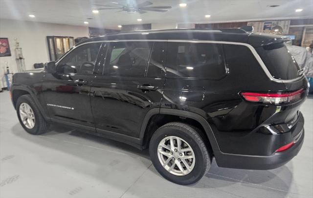 2022 Jeep Grand Cherokee L Laredo 4x4