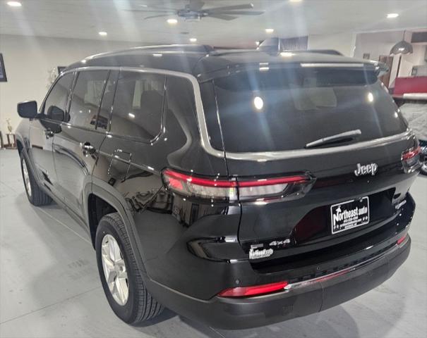 2022 Jeep Grand Cherokee L Laredo 4x4