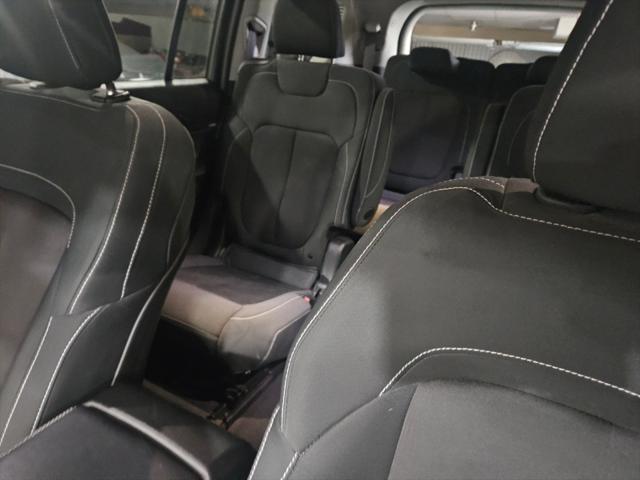 2022 Jeep Grand Cherokee L Laredo 4x4