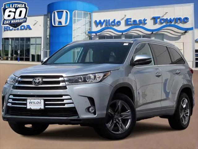2019 Toyota Highlander Limited Platinum for sale in Madison, WI