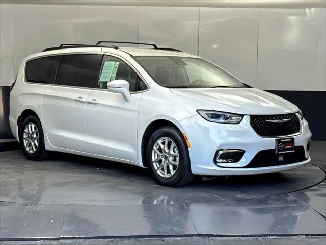 2022 Chrysler Pacifica Touring L for sale in Stockton, CA