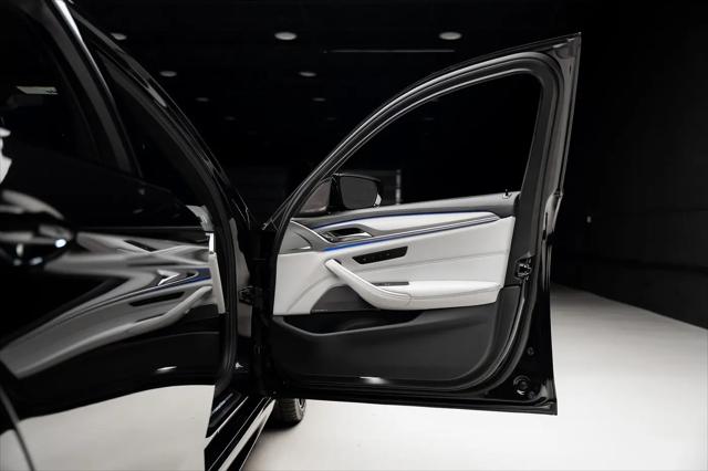 2023 BMW M5 Standard